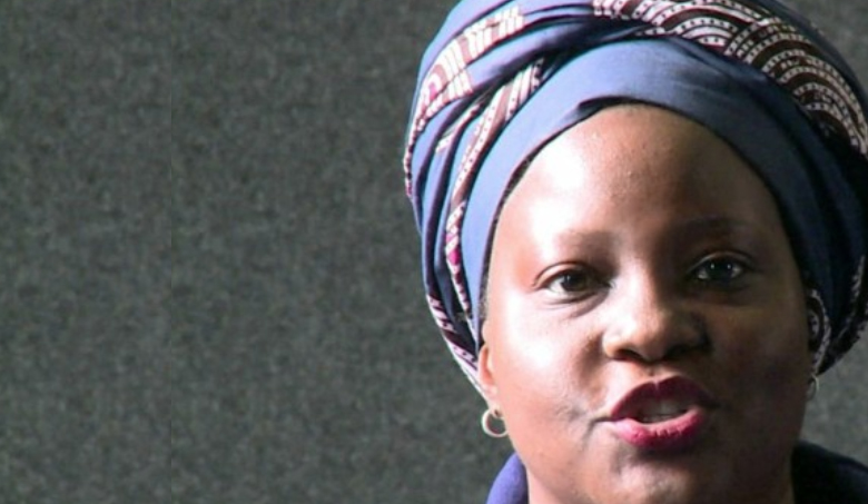 Entrevista com Nzira de Deus sobre o feminismo e a luta das mulheres em Moçambique: